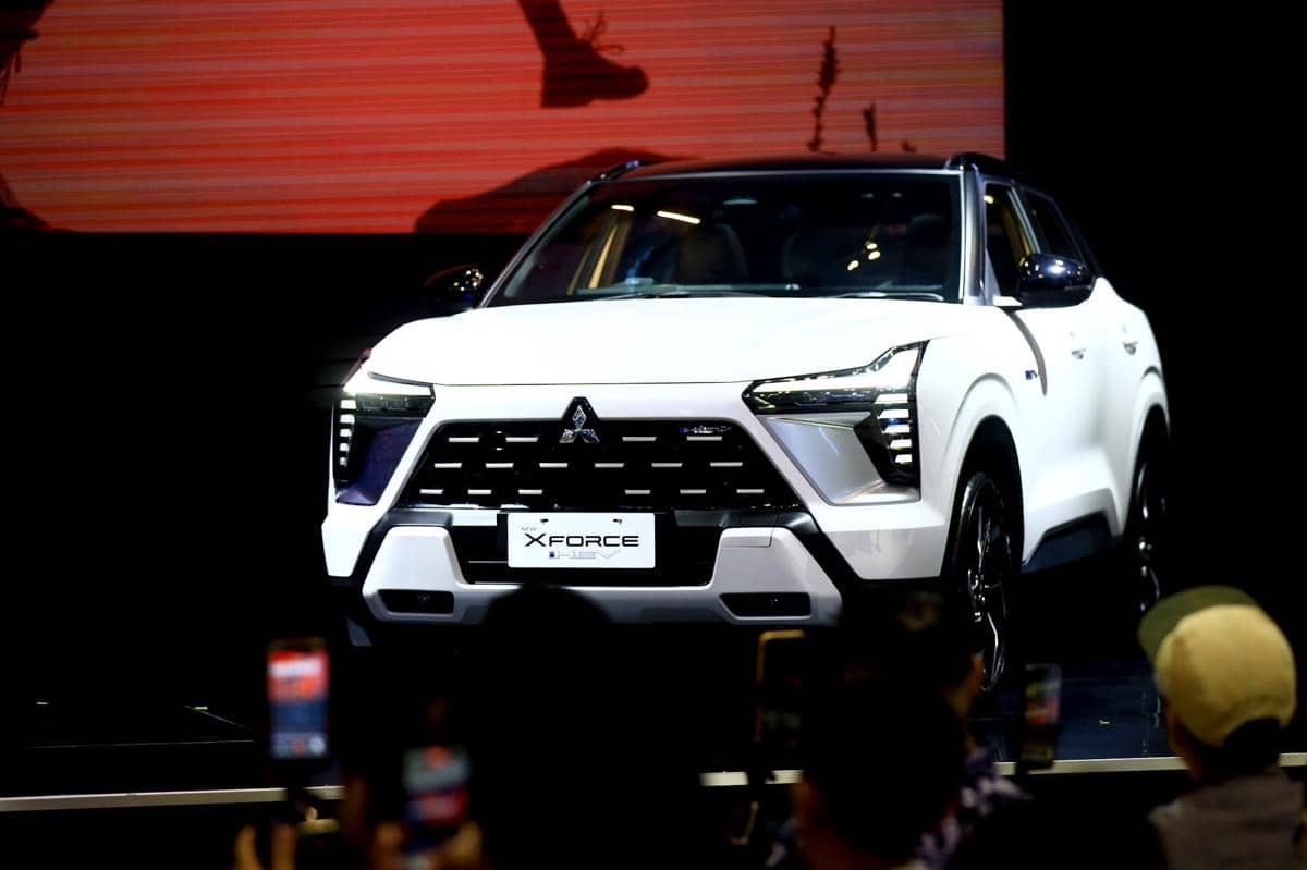 Mitsubishi Xforce HEV tampak di ajang pameran GIIAS 2026 sebagai SUV hybrid milik Mitsubishi Motors.