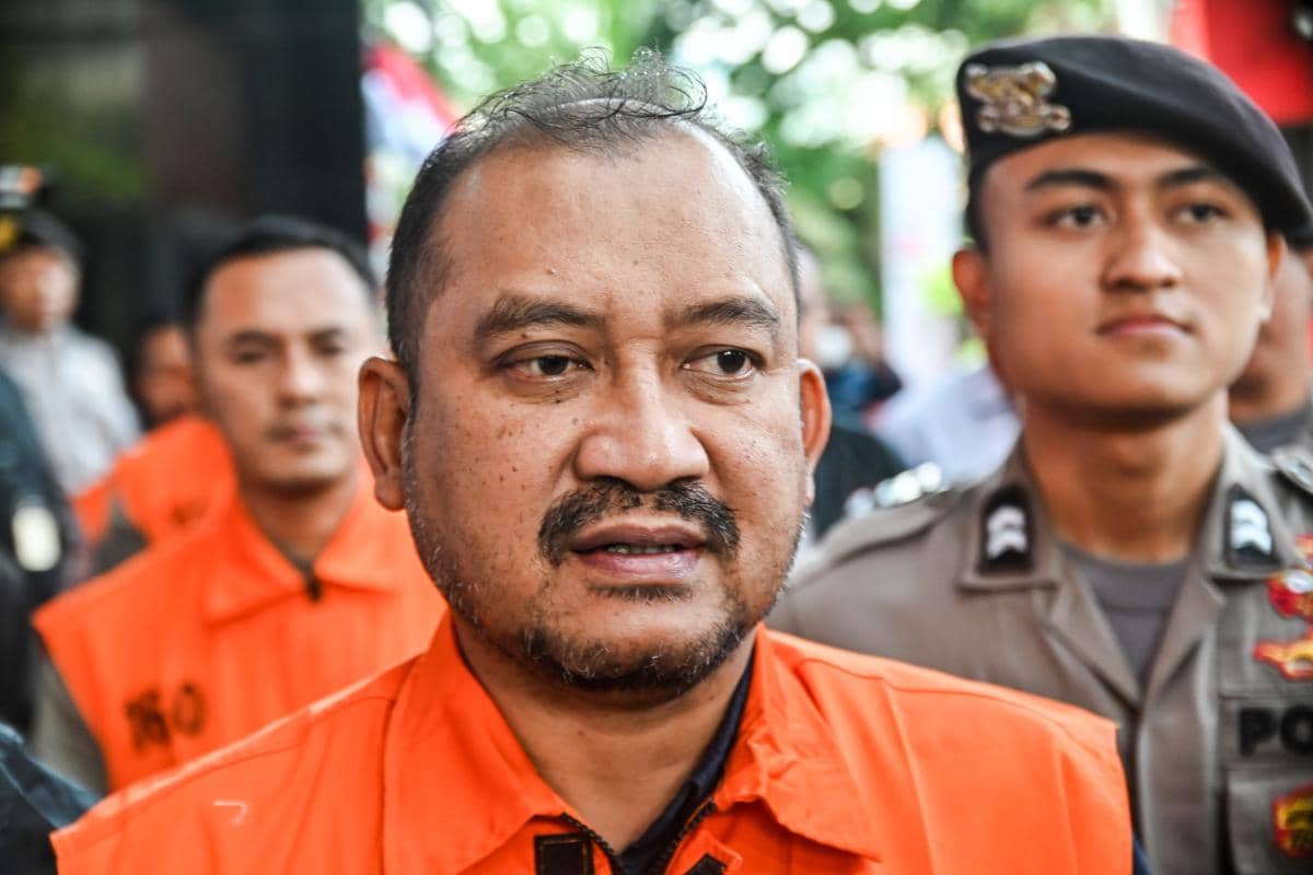 KPK Sebut Bupati Pemalang Anom Widiyantoro Diperas dan Memeras