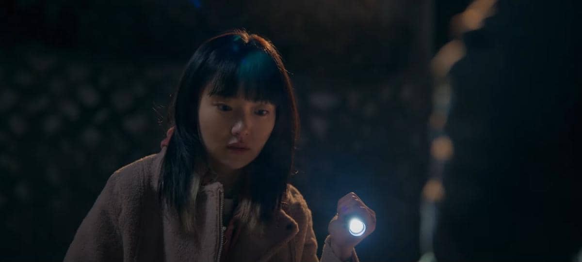 cuplikan Kim Hye Jun di Connect