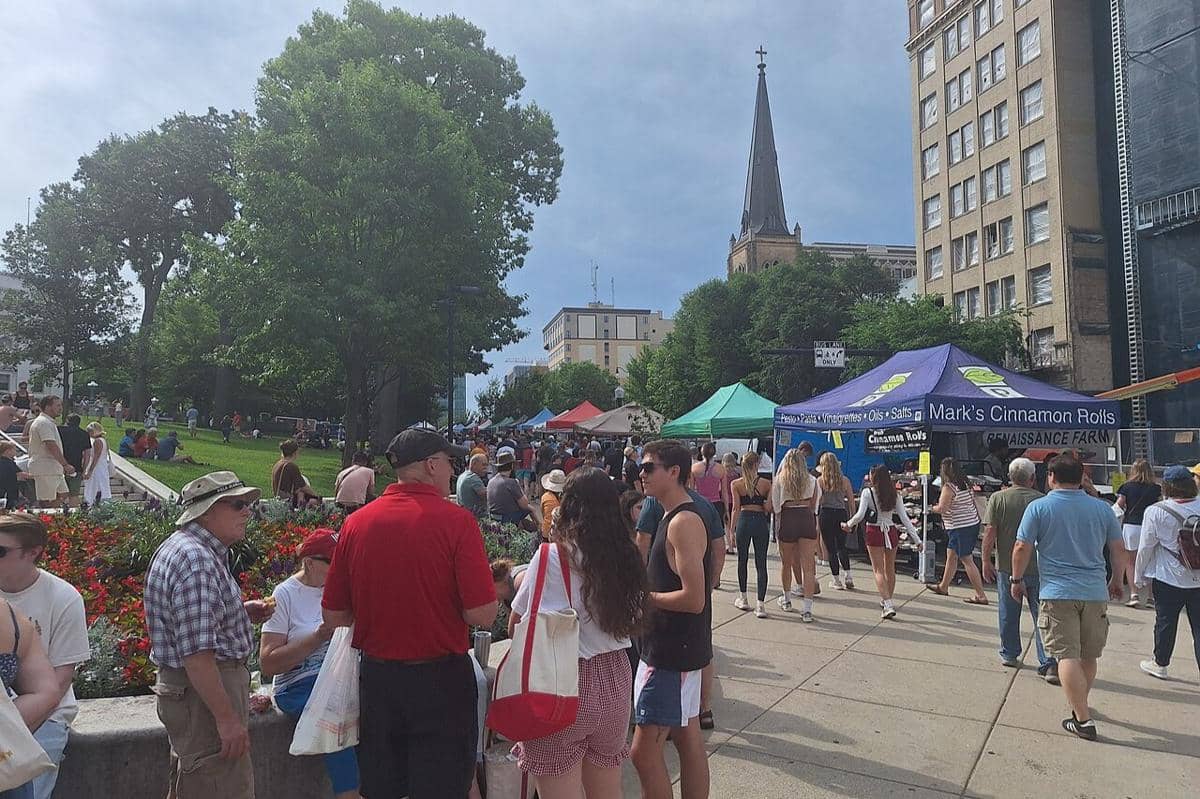 Dane County Farmers’ Market di Kota Madison, Wisconsin