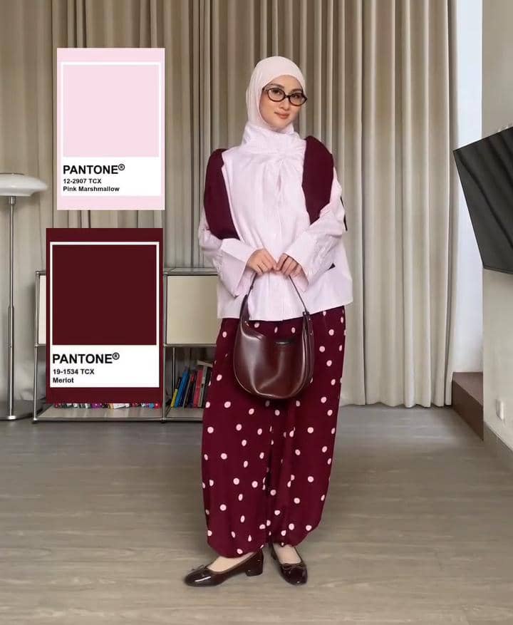 inspirasi OOTD polkadot stylish ala Inas Rana 