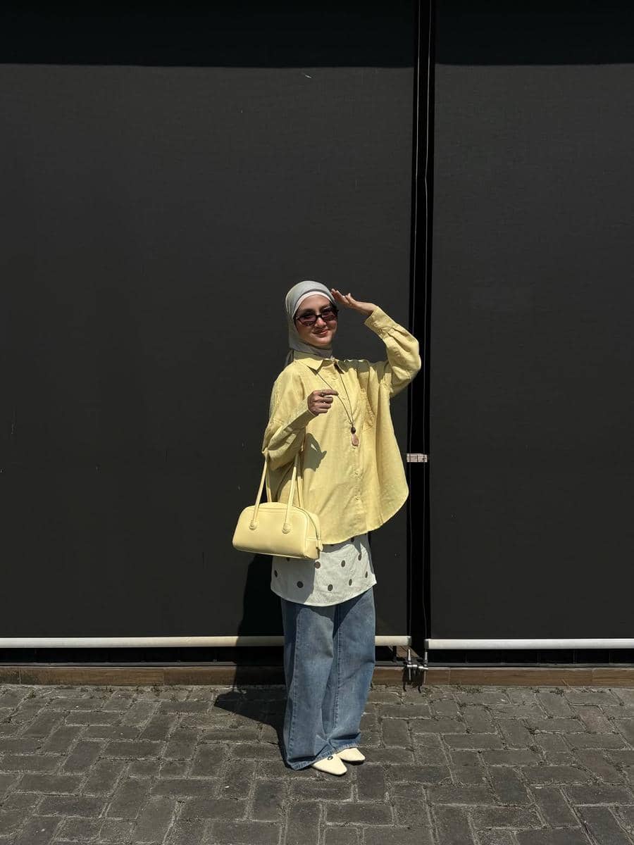 inspirasi OOTD polkadot stylish ala Inas Rana 