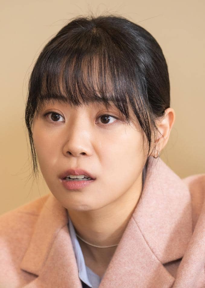 Yang Yu Jin di The Apartment Job