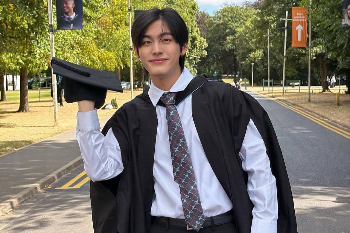 7 Potret Wisuda Copper Phuriwat dari University of Nottingham