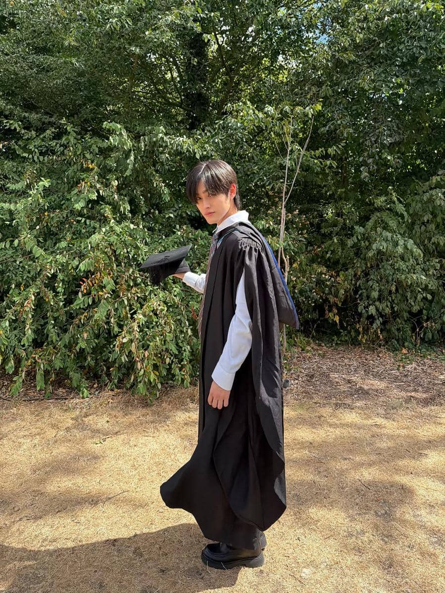 potret wisuda Copper Phuriwat dari University of Nottingham