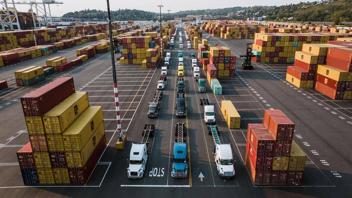 Industri Logistik Ungkap Keuntungan AI Buat Pengiriman Internasional