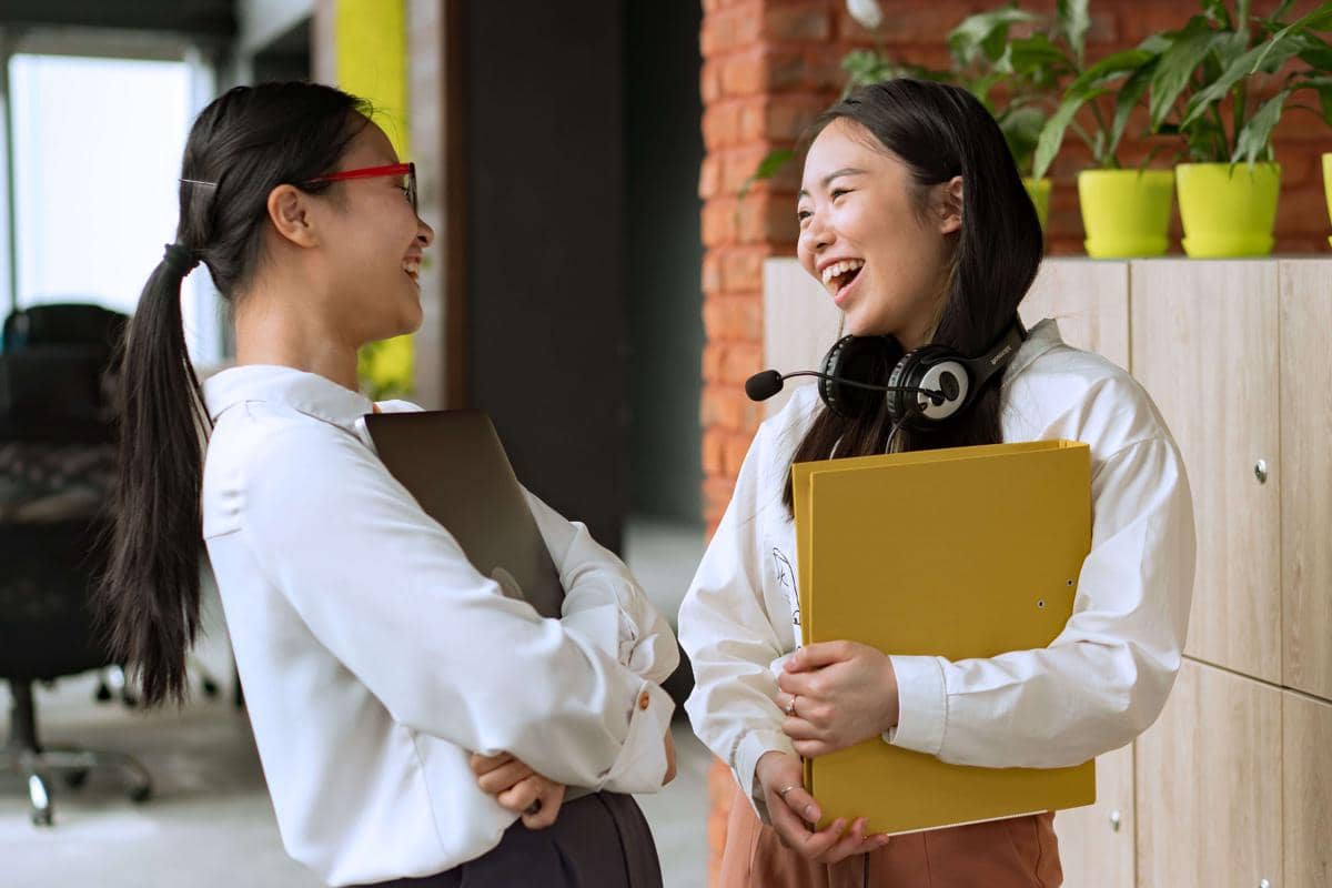 5 Hal yang Sebaiknya Dihindari saat Bekerja di Kantor