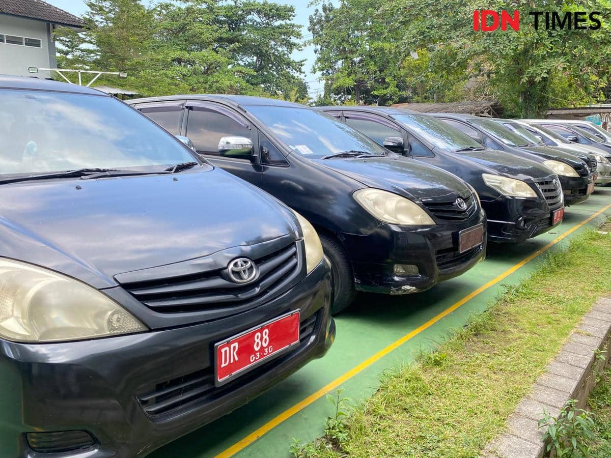 Lelang Kendaraan Dinas Pemprov NTB, Belasan Mobil Gak Laku