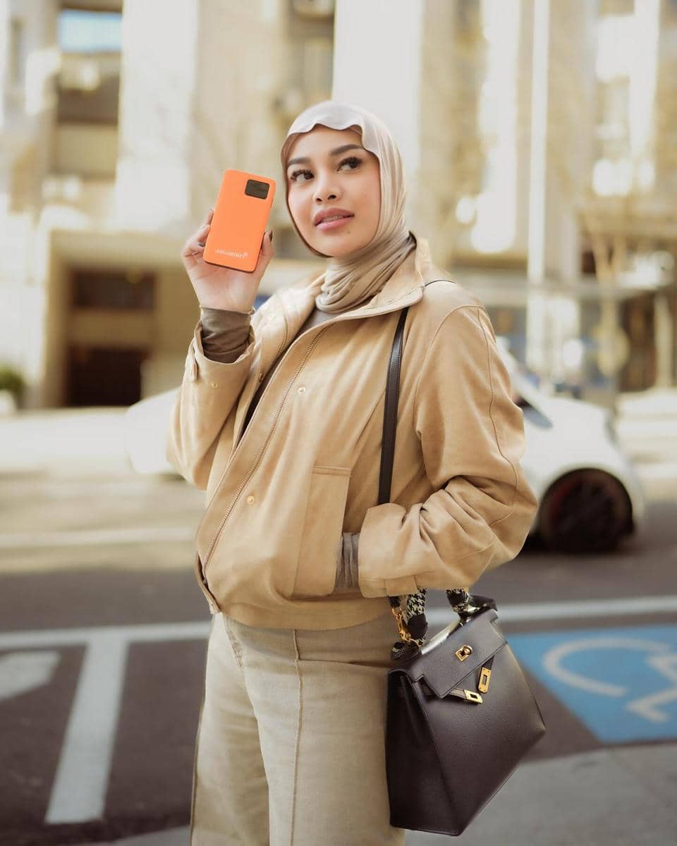 koleksi tas branded Aurel Hermansyah