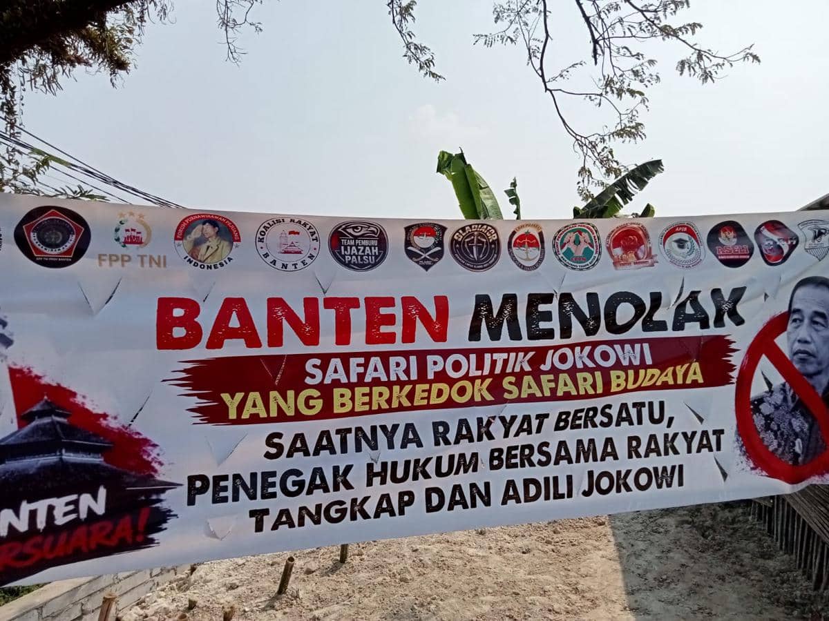 Spanduk Penolakan Safari Politik Jokowi Muncul di Lebak, Ini Kata PSI