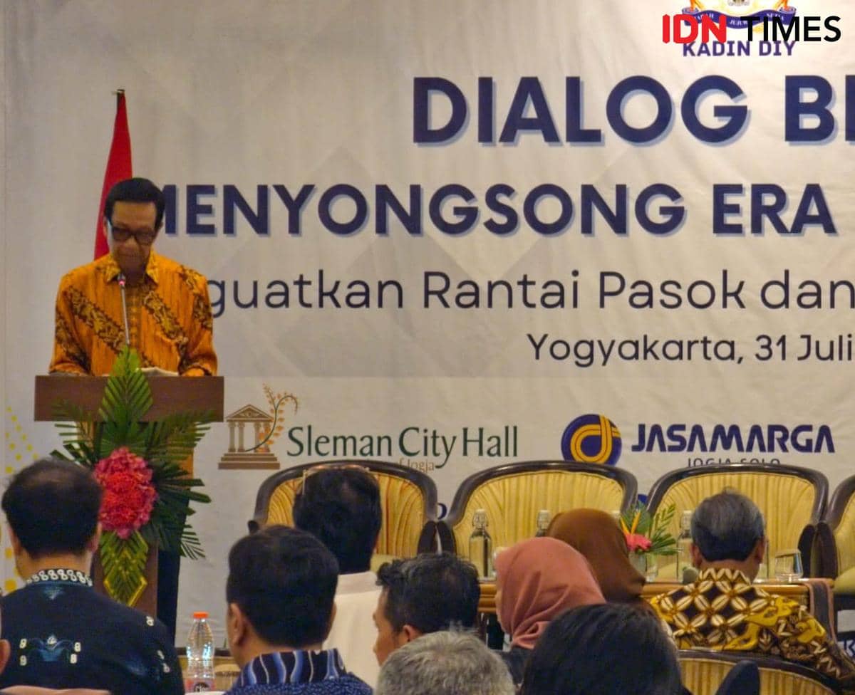 Dialog Bisnis Menyongsong Era Baru Koperasi yang diselenggarakan Kamar Dagang dan Industri Daerah Istimewa Yogyakarta (Kadin DIY) di Loman Park Hotel Yogyakarta, Jumat (31/7/2026). (IDN Times/Herlambang Jati Kusumo)