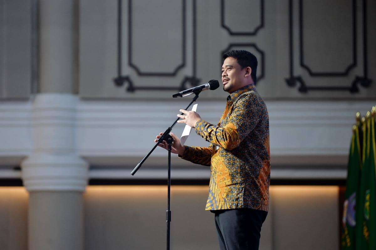 Gubsu mengukuhkan kepala OJK Sumut (5).jpg.jpeg