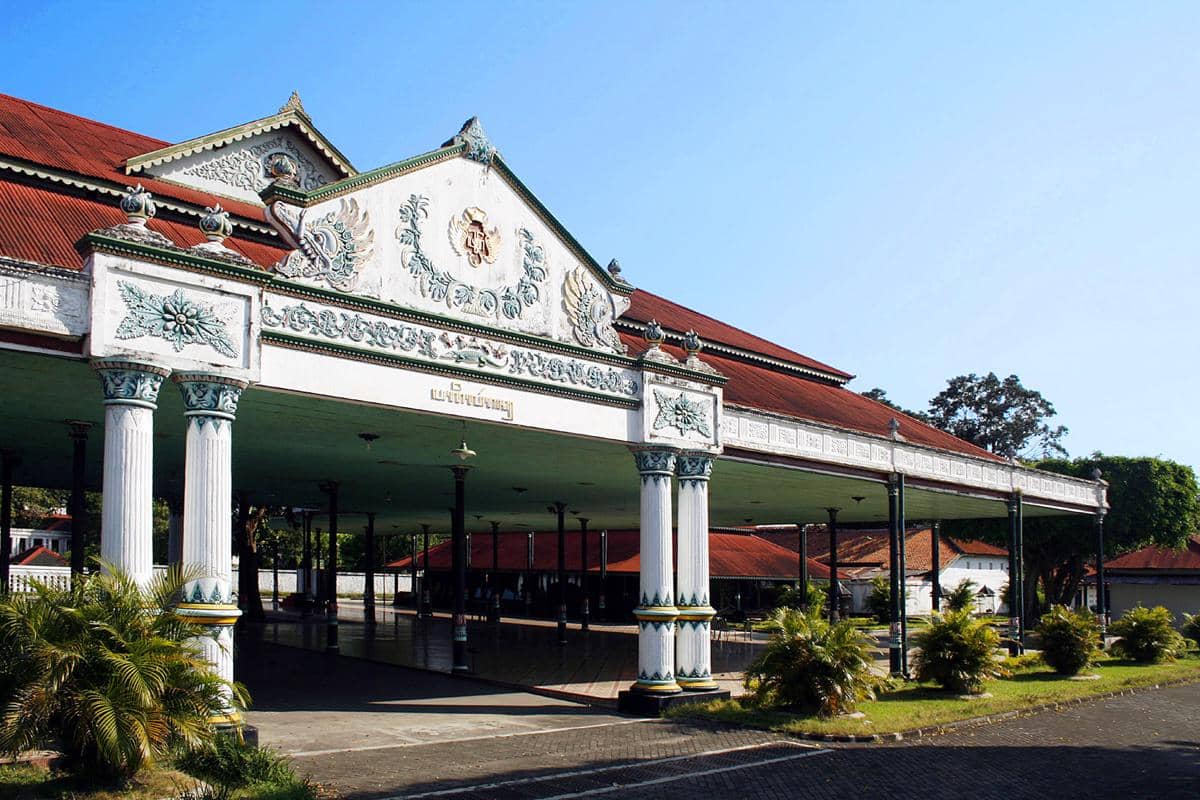 7 Istana Kesultanan di Indonesia, Saksi Sejarah yang Sarat Budaya