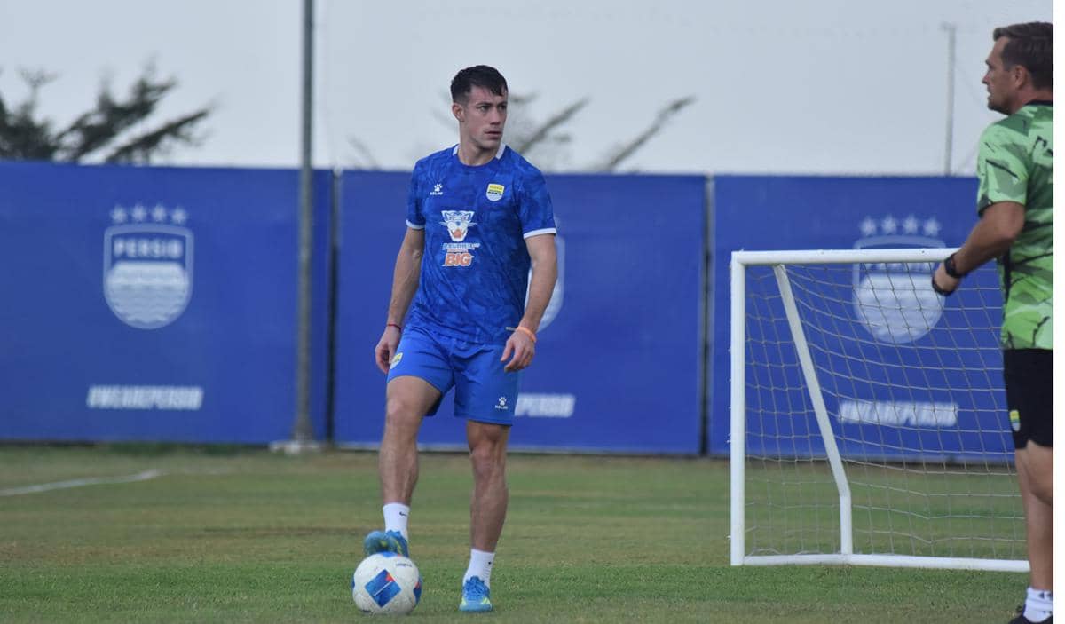Peralta Latihan Perdana, Persib Matangkan Persiapan Hadapi Tampines