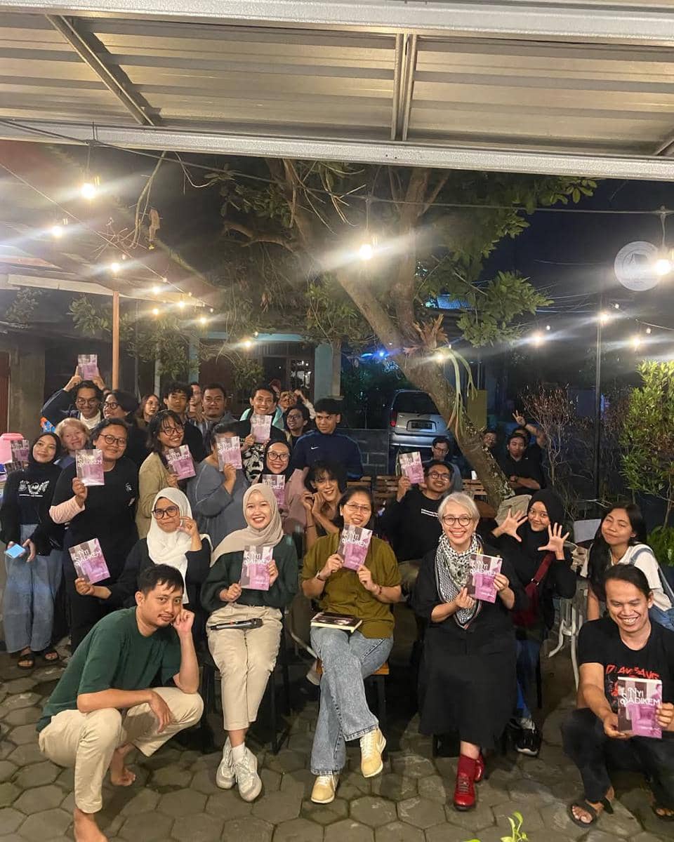 Buruh Pabrik ke Dunia Sastra, Ini Perjalanan Artie Ahmad Jadi Penulis