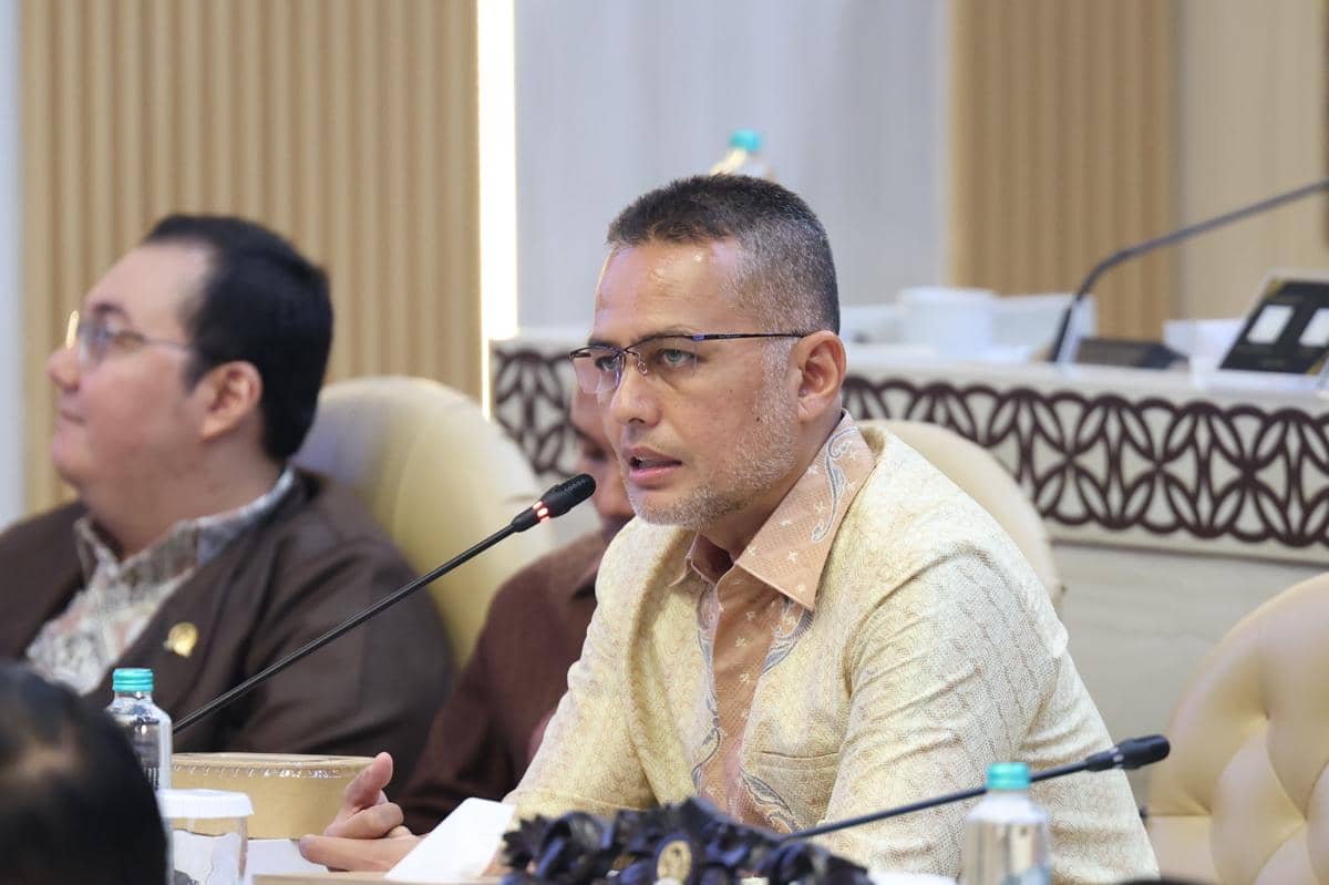 Musa_Rajekshah_dalam_Rapat_Dengar_Pendapat_bersama_Eselon_I_Kemendes_PDT_di_Kompleks_Parlemen__Senay20260625101506.jpg