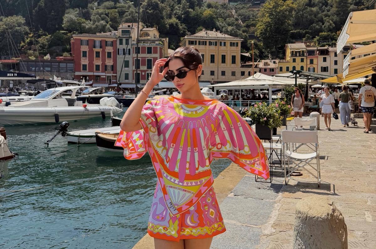 8 Potret Khushi Kapoor Liburan Musim Panas di Italia, Jajan Gelato!