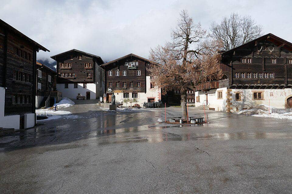 Desa Ernen di Swiss
