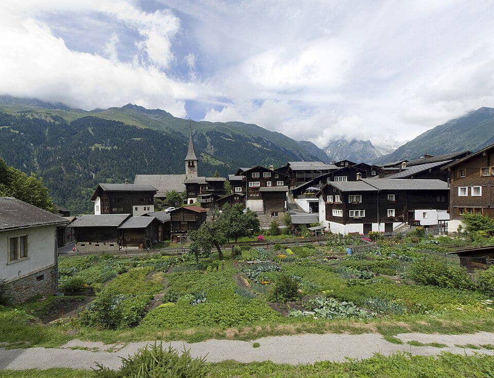 Desa Ernen di Swiss