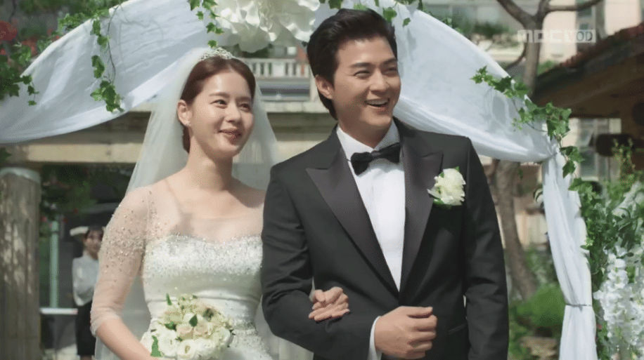 Kim Joo Hyun dan Kim Ji Hoon di drama The Rich Son