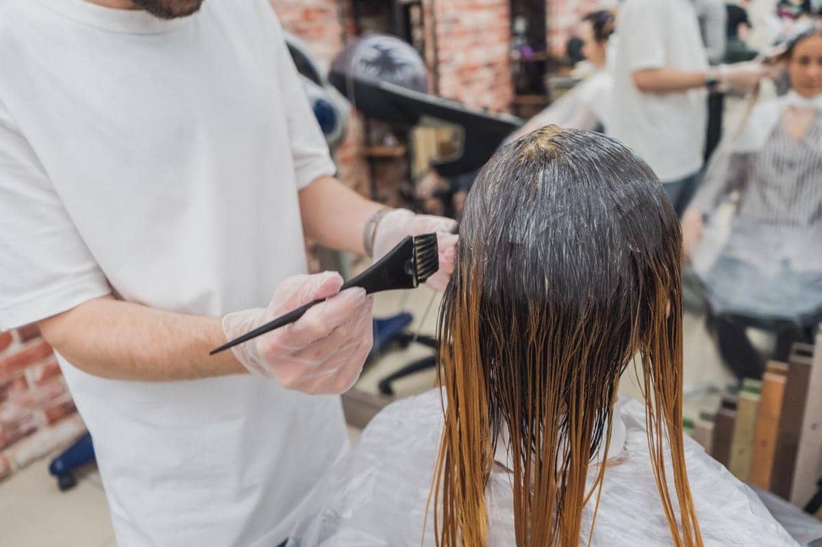 Ilustrasi hair bleaching