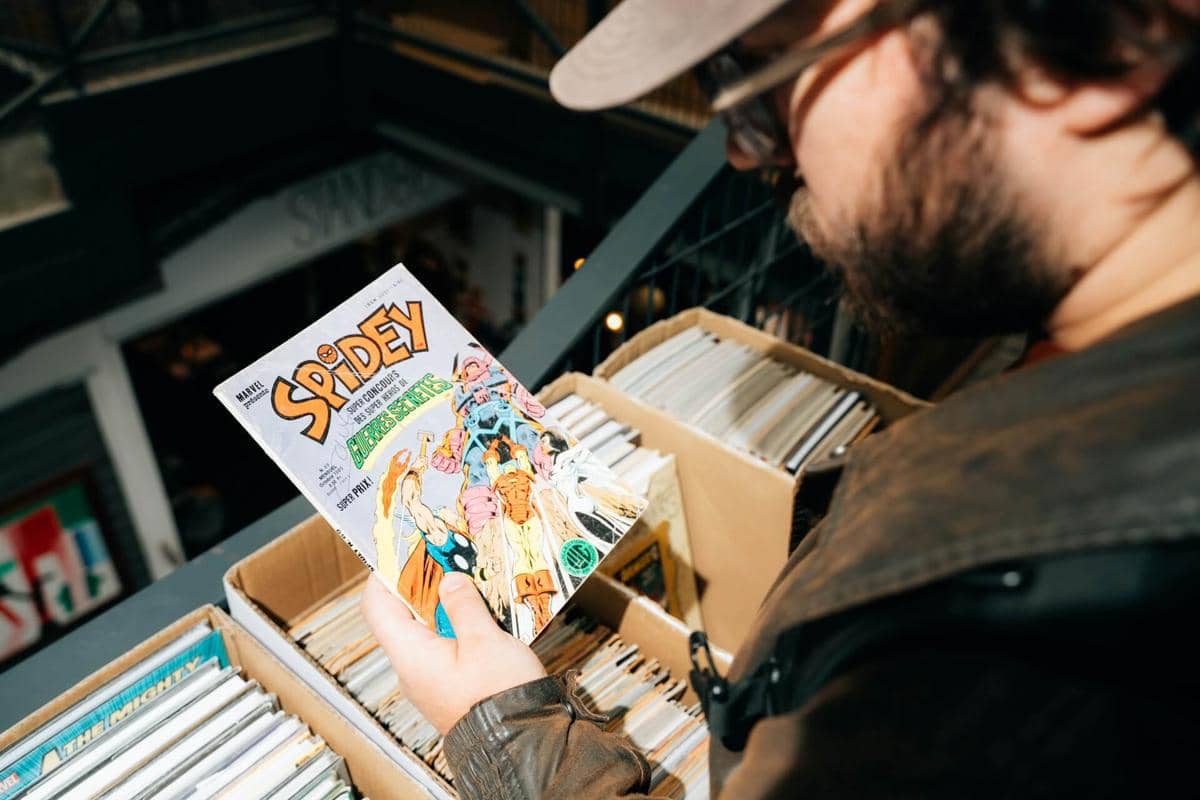 ilustrasi hobi, kolektor, koleksi komik