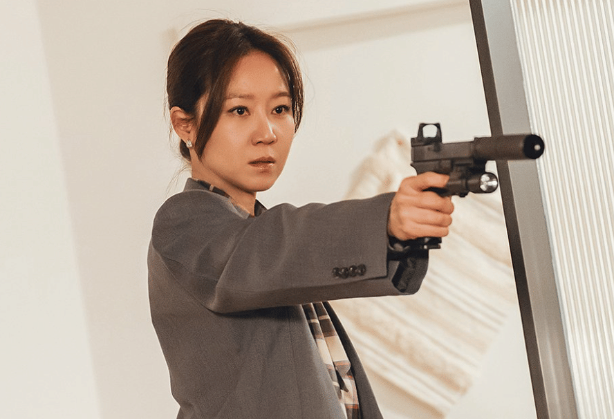 7 Misteri yang Muncul di Episode Perdana A Bona Fide Killer