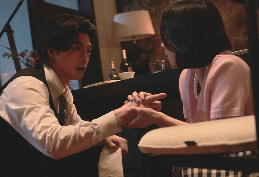 Cuplikan drama Korea The Affair Was Just The Beginning produksi Coupang Play dalam salah satu adegan serial resmi.