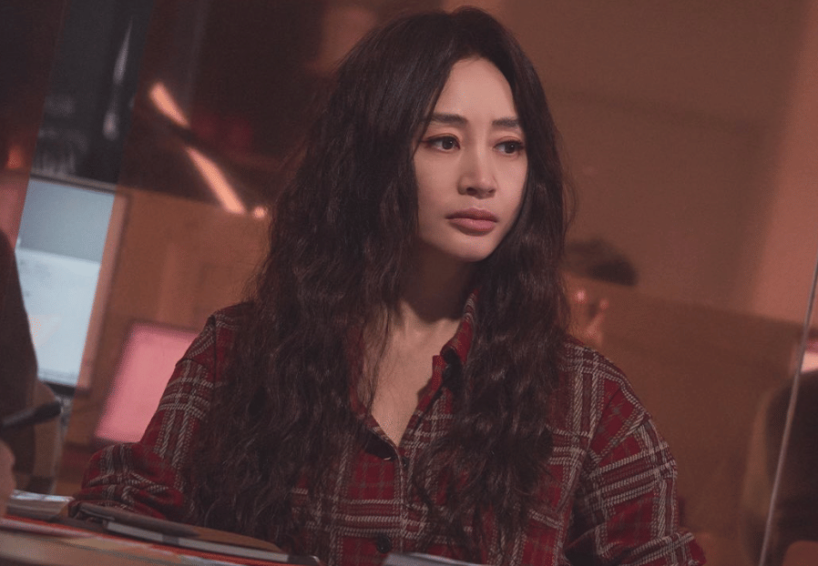 Cuplikan adegan drama Korea The Affair Was Just The Beginning produksi Coupang Play dalam materi promosi serial tersebut.