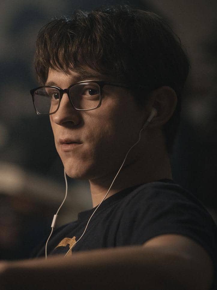 foto gaya rambut Tom Holland