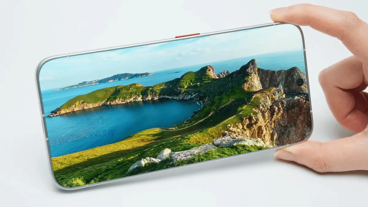 smartphone bezel 0 milimeter yang diusung oleh TECNO