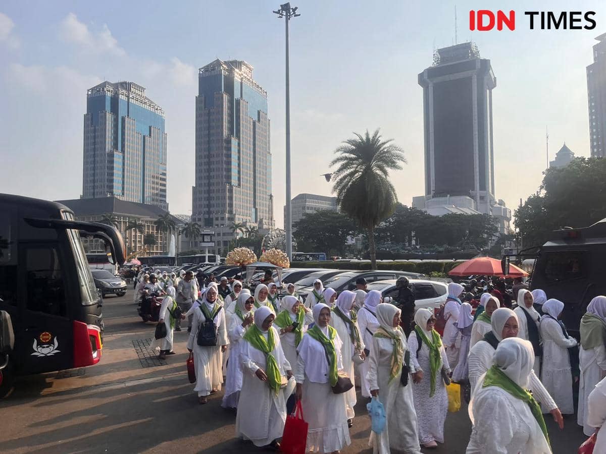 Ribuan Peserta Zikir dan Doa Kebangsaan Padati Monas, Ada Menag