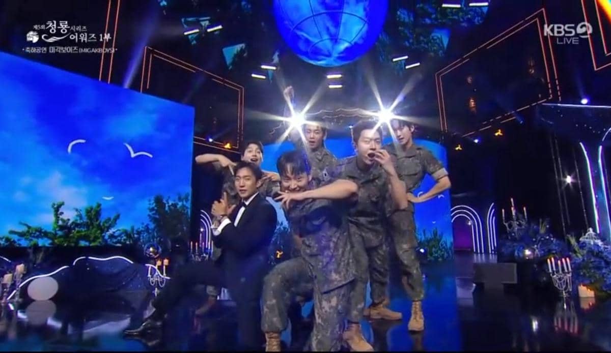 HOjig0lbQAALbtt.jpegThe Legend of Kitchen Soldier drama terbaik di Blue Dragon Series Awards 2026 (dok. KBS2)
