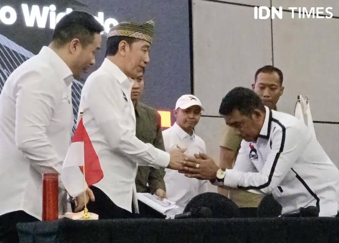 Joko Widodo atau Jokowi hendak memimpin rapat Partai Solidaritas Indonesia (PSI) di Kota Kupang.