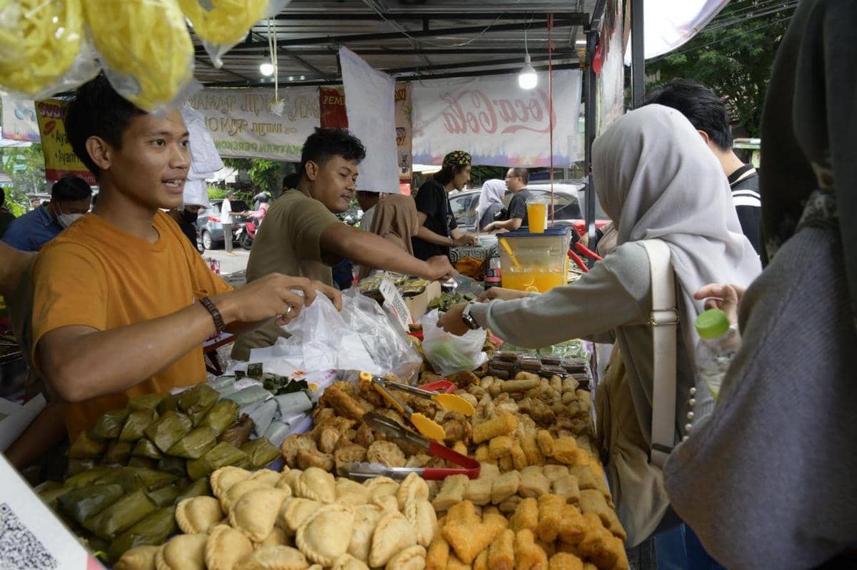 berdagang