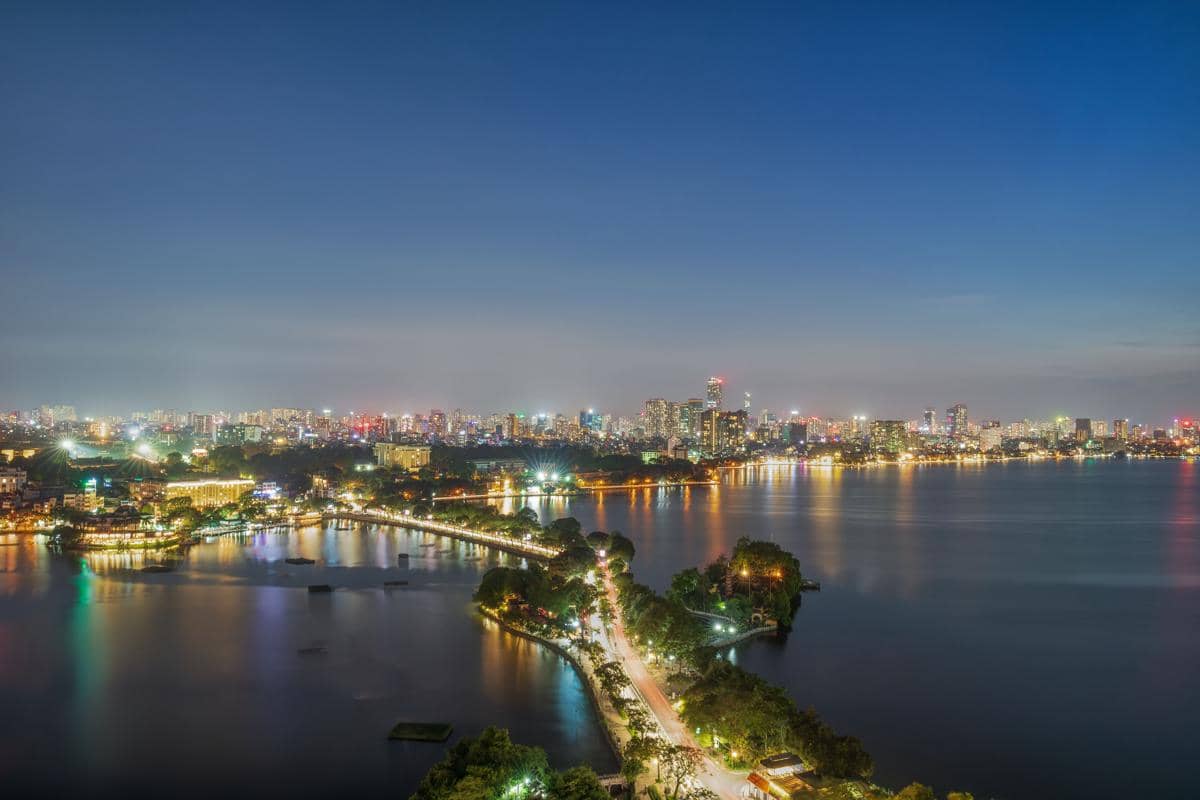 potret West Lake Hanoi