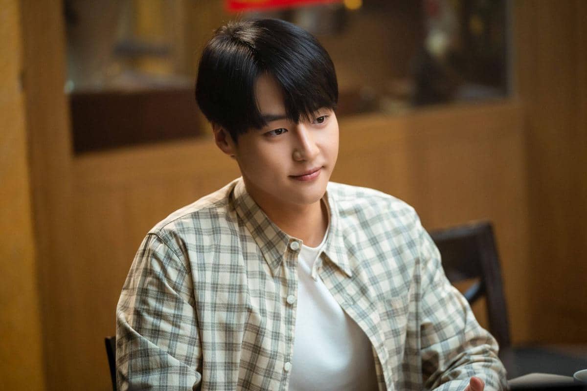 Cuplikan drama Doona! dari Netflix yang menampilkan salah satu adegan dalam tayangan serial tersebut.