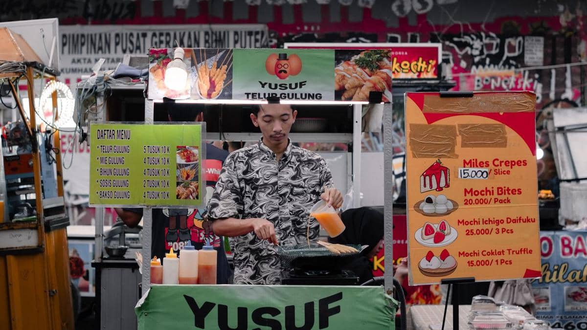 usaha jajanan