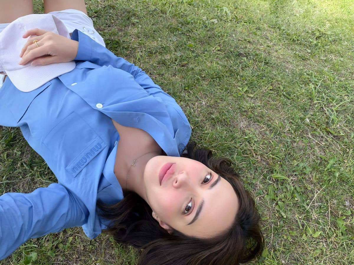 Shandy Aulia ajak Claire bermain di taman tematik Dolomites