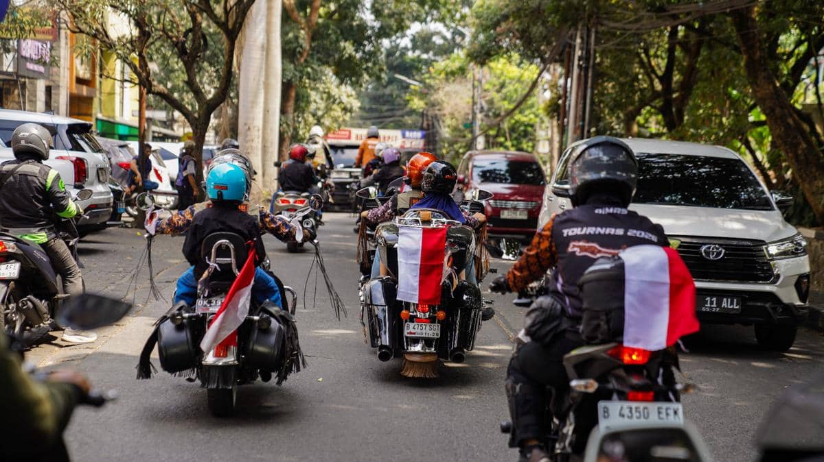 Ekspedisi 1.945 Km Lintangnusa Sambangi 17 Sekolah Berikan Bantuan