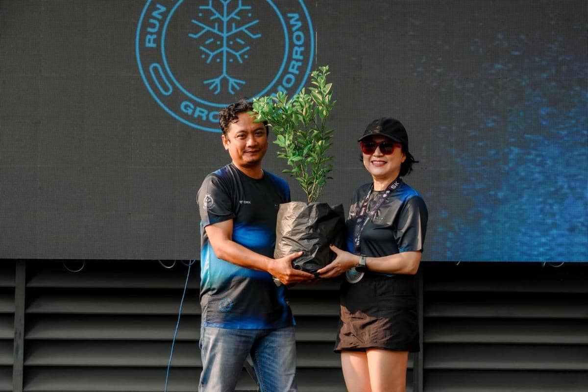 Para pelari mengikuti GRID Cardio Rush 2026 yang menghadirkan 1.500 peserta dengan program satu tiket satu pohon.