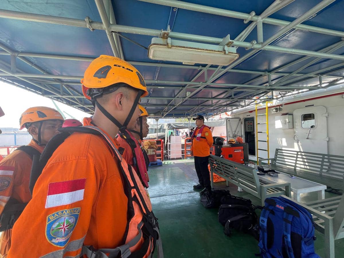 KN SAR Permadi Meluncur ke Lokasi KMP Mutiara Sentosa 2
