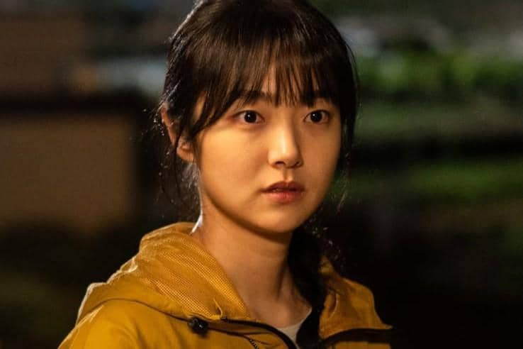7 Alasan Jeong Ji An Mempercayai Woo Jin di A Shop for Killers 2
