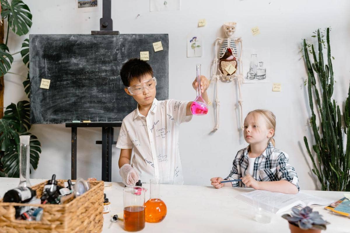 5 Tips Mengatur Kegiatan Anak yang Sibuk, Pastikan Ia Enjoy