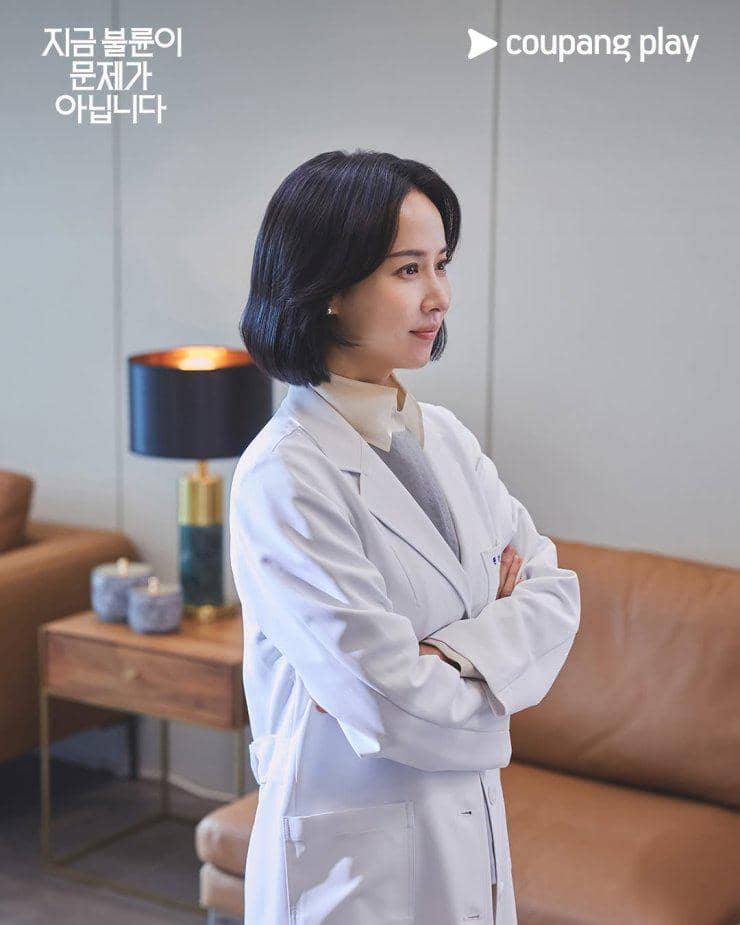 Cuplikan adegan dari drama The Affair Was Just the Beginning produksi COUPANG TV dalam materi promosi serial.