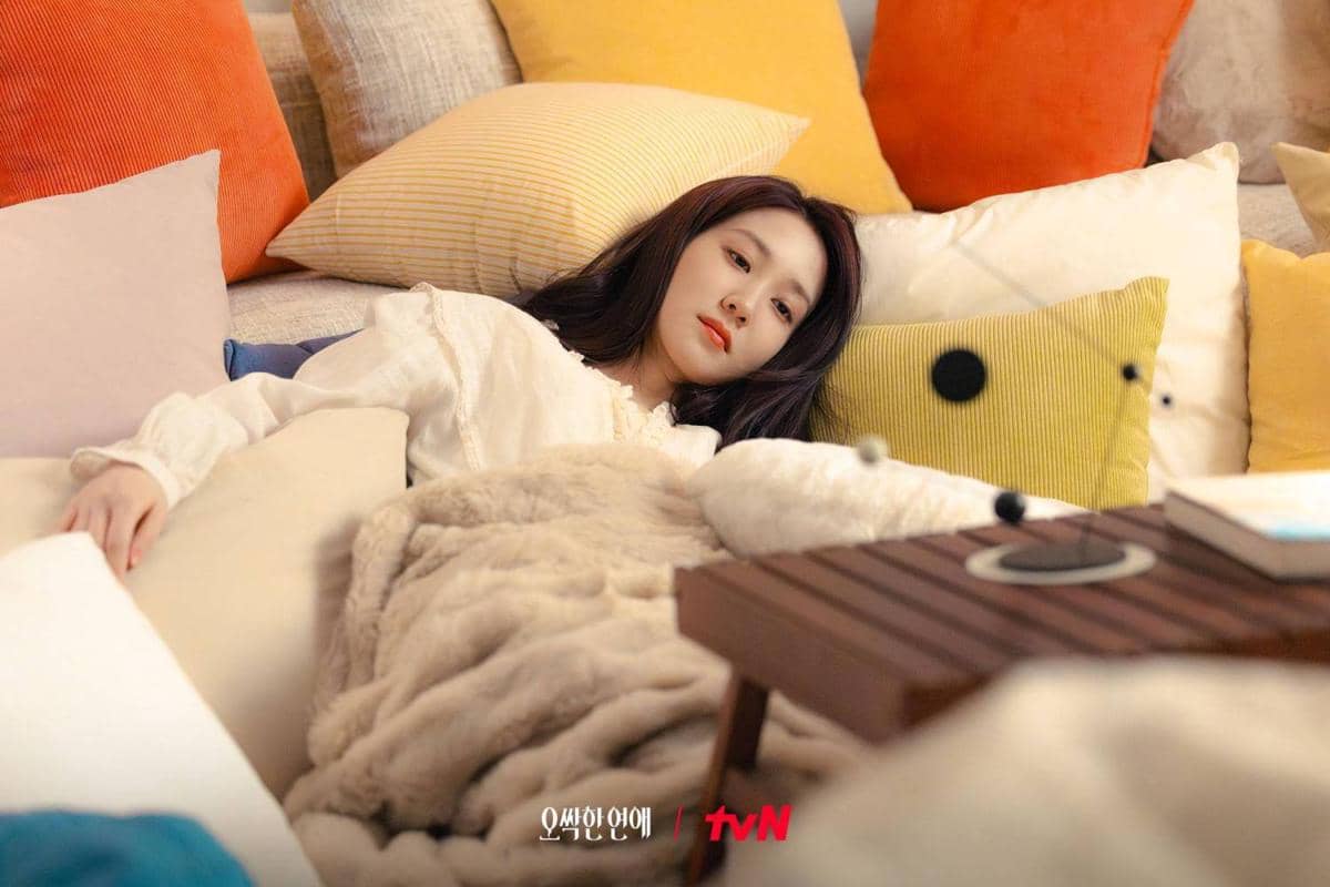 3 Misteri dan Teori yang Bikin Penasaran di Drakor Spooky in Love