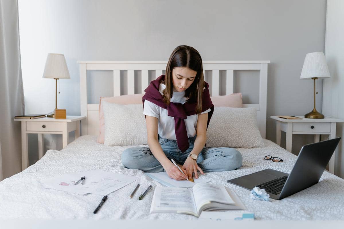 5 Cara Melatih Self Control di Tengah Banyak Distraksi
