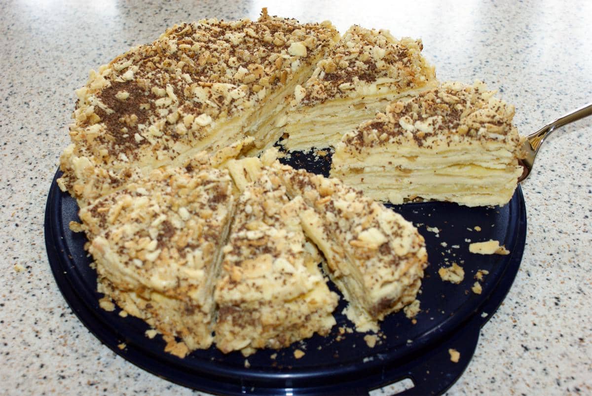 ilustrasi napoleon cake puff pastry