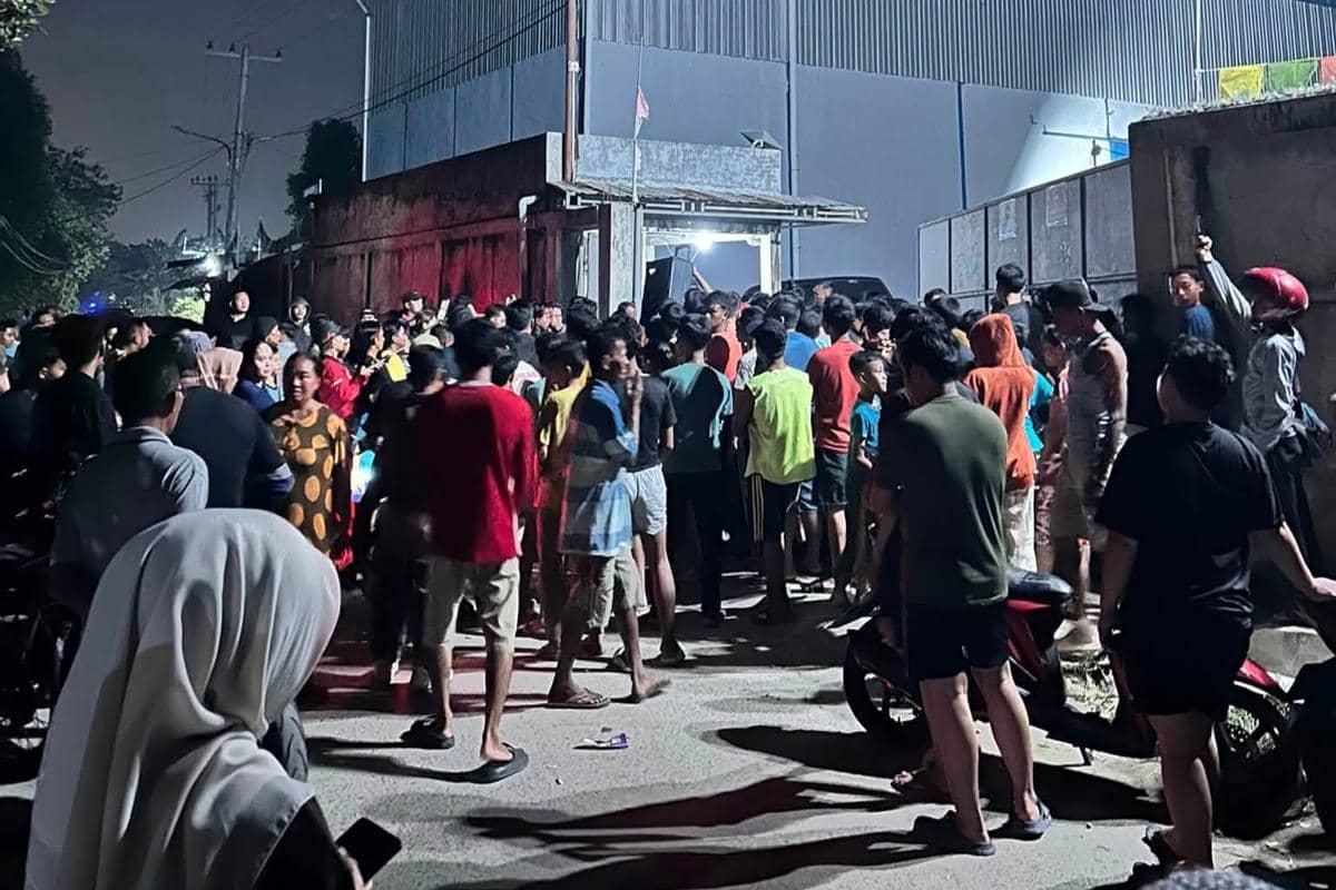 Pabrik Pestisida Digeruduk, Keluhkan Bau Hingga Sawah Rusak