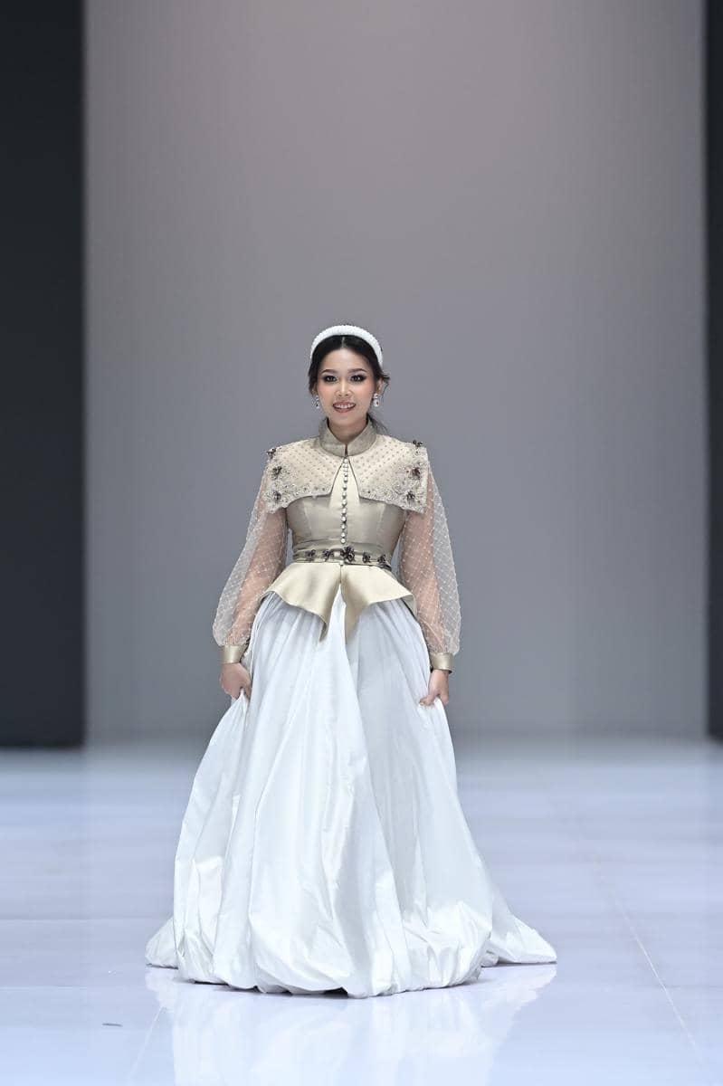 Indonesia Fashion Week 2026 yang diselenggarakan di Jakarta Convention Center, Jakarta Pusat, pada Kamis (30/7/2026)